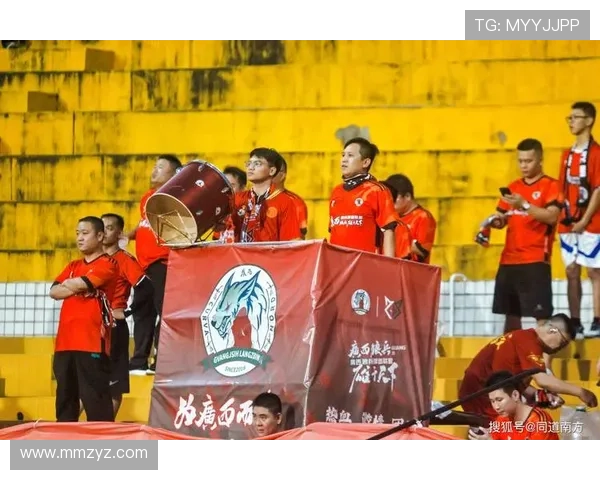 格子：心与球迷同在，我们继续前行